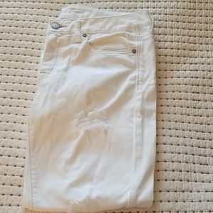 White ripped boyfriend jeans